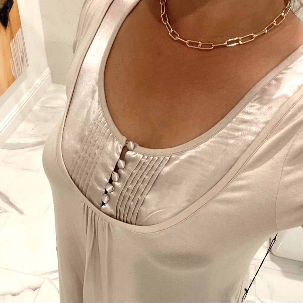 BCBG Feather/Cream Color Dress Size: S NWT